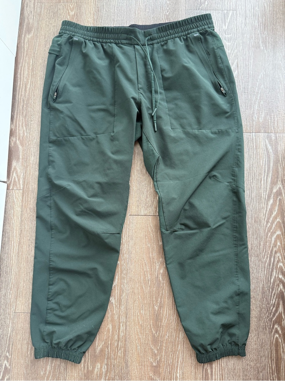 Lululemon Men’s License to Train Joggers